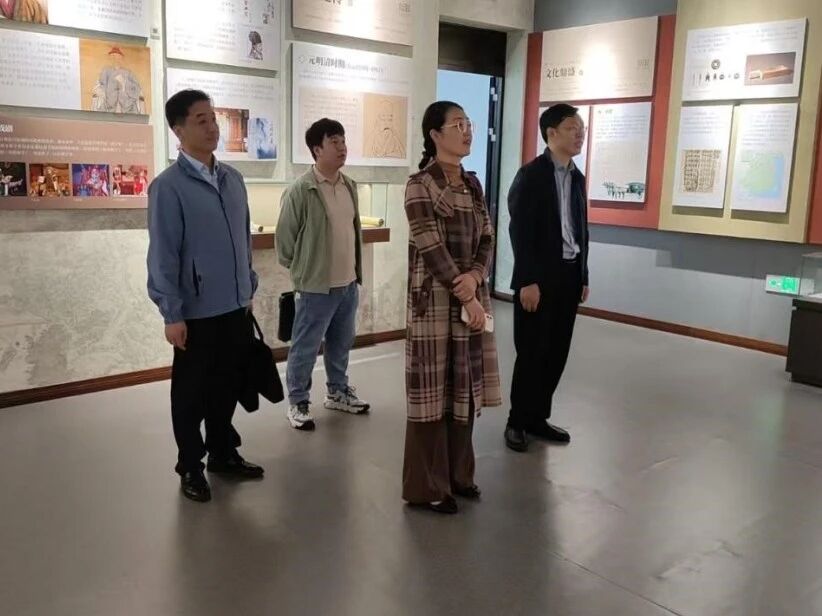 61c5a81f3545bde9ca1e93f9f250f2f4.jpg 61c5a81f3545bde9ca1e93f9f250f2f4.jpg