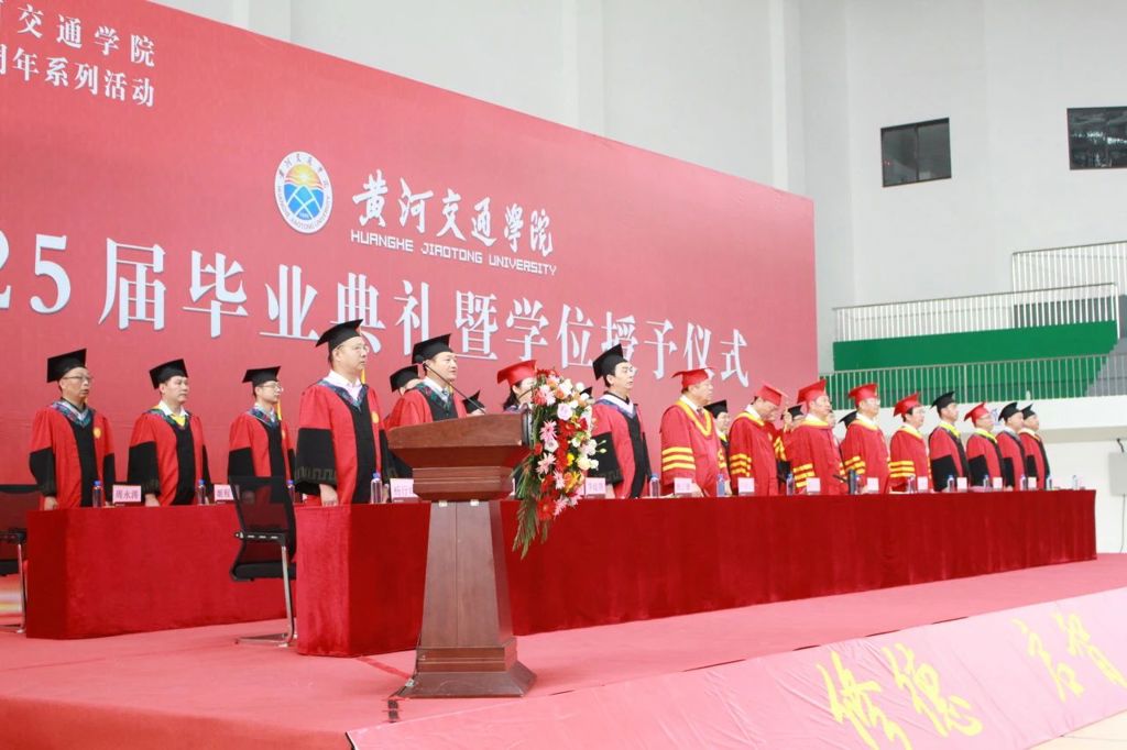 1a2832e8f9c4fd1fbf0df3513d641e0d.jpg